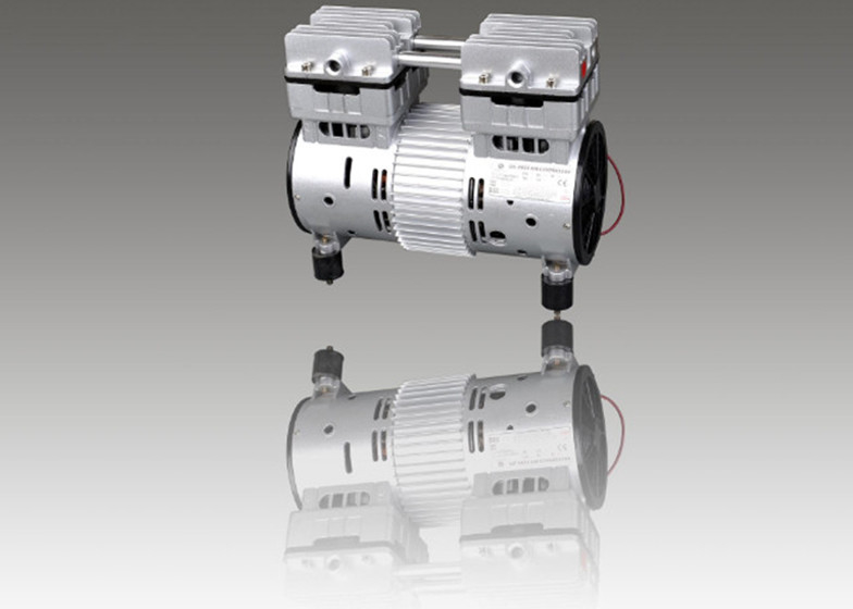 Convenient Installation 1.5KW 2HP 140L/Min Medical Air Compressor